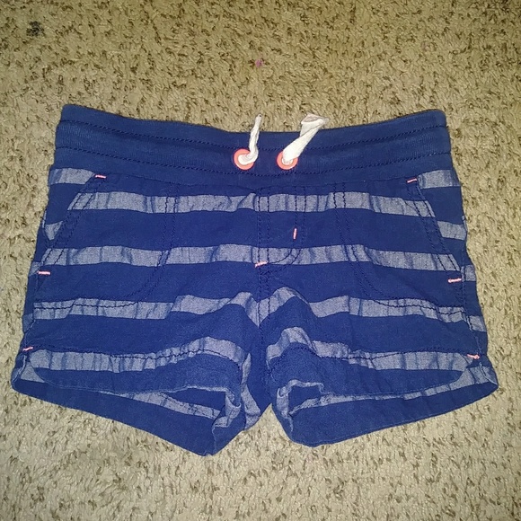 Shorts - Picture 1 of 2